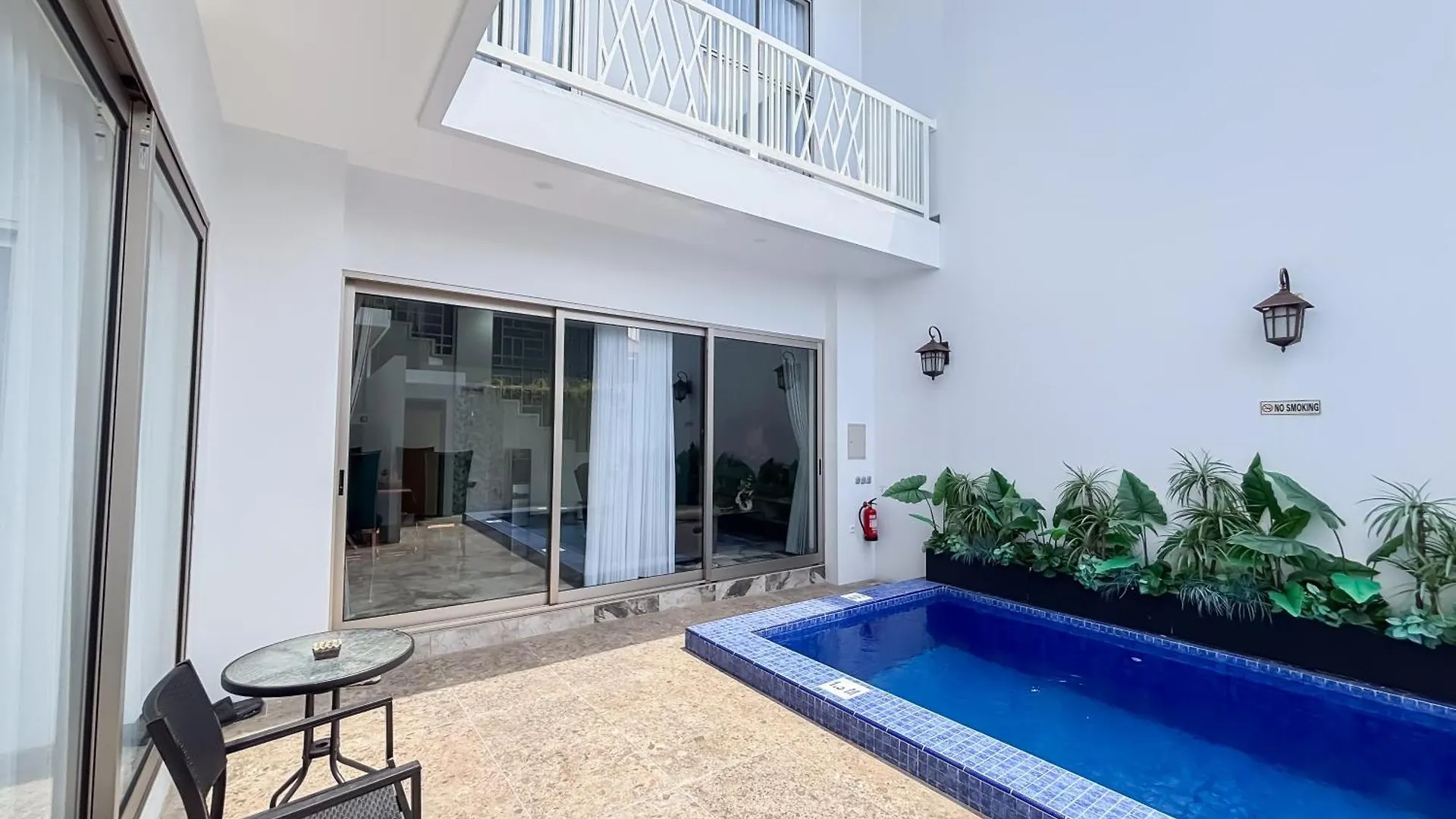 Bellagio Villas Kerobokan  Kerobokan (Bali)